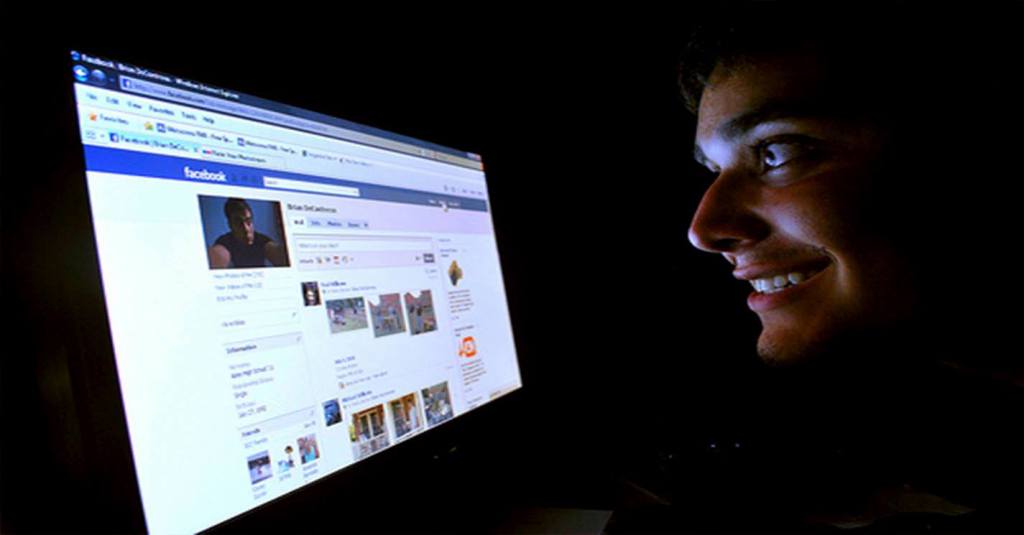 World War Web: La rebelión de los&nbsp;usuarios