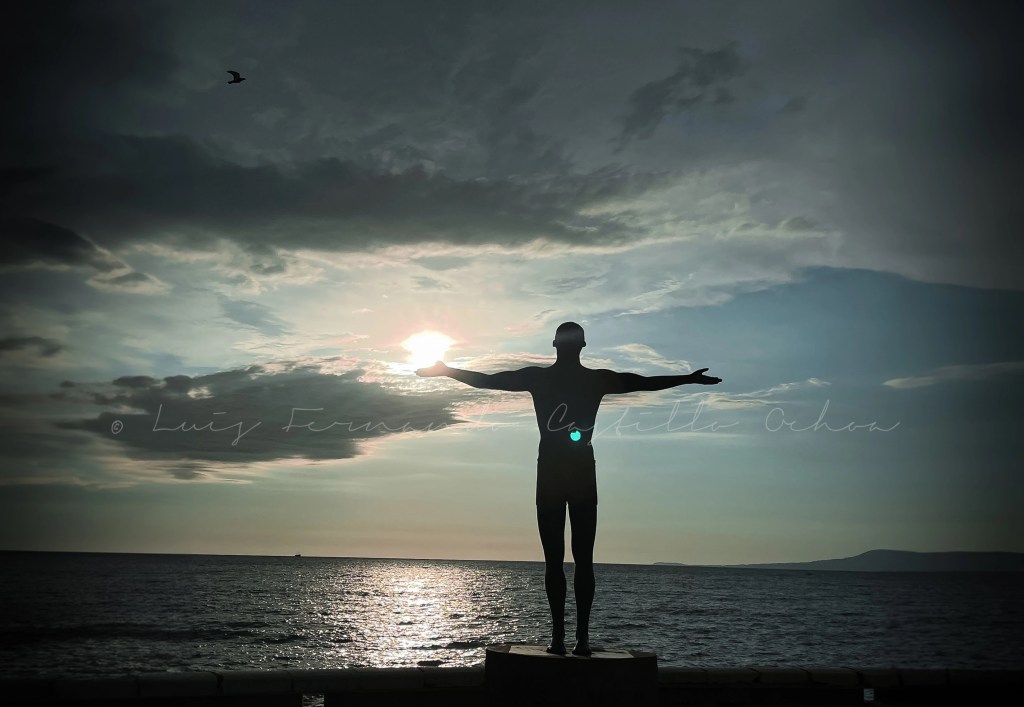 Encrucijada de perspectivas a la orilla del&nbsp;mar